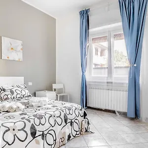 Casa Via Sottocorno , Busto Arsizio Italia